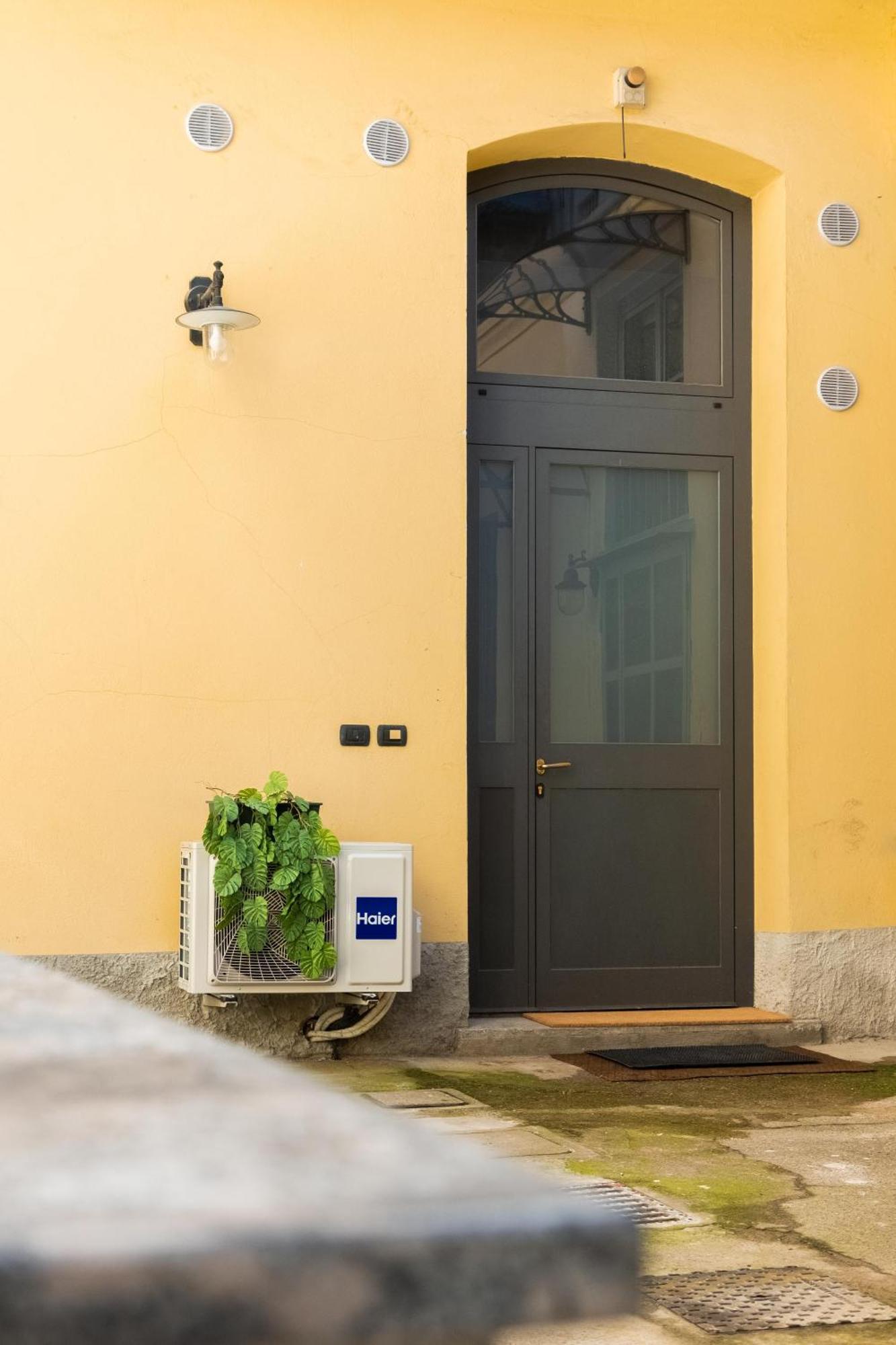 Mini Loft Torre San Vitale Apartment Como